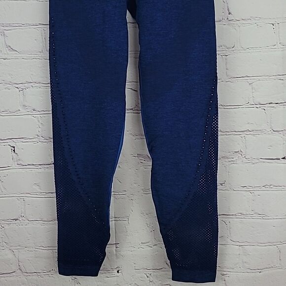 PINK Victoria's Secret Heathered Blue/Black Active/Workout Leggings. Size Medium - Picture 6 of 10